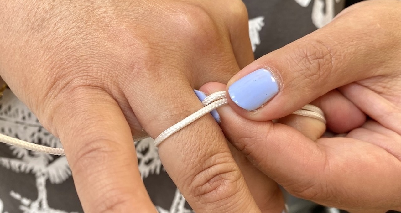 Measure ring size with a string